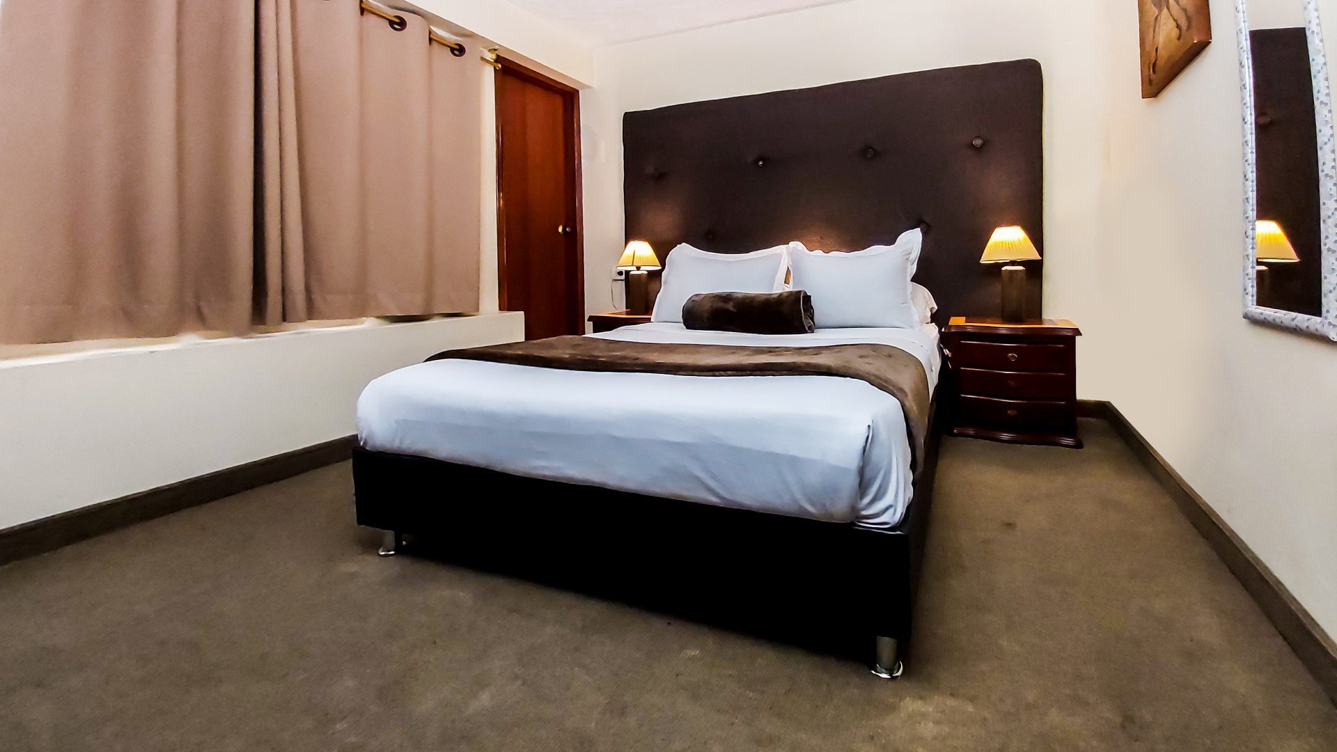HABITACIÓN 130